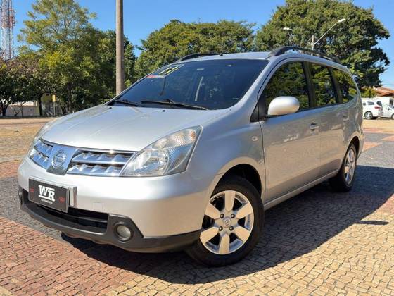 NISSAN GRAND LIVINA 1.8 SL 16V FLEX 4P AUTOMÁTICO NISSAN GRAND LIVINA 1.8 SL 16V FLEX 4P AUTOMÁTICO